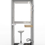 Cisza, która zarabia: Dlaczego nowoczesne budki telefoniczne to „must-have” w agencjach SEO i software house’ach?